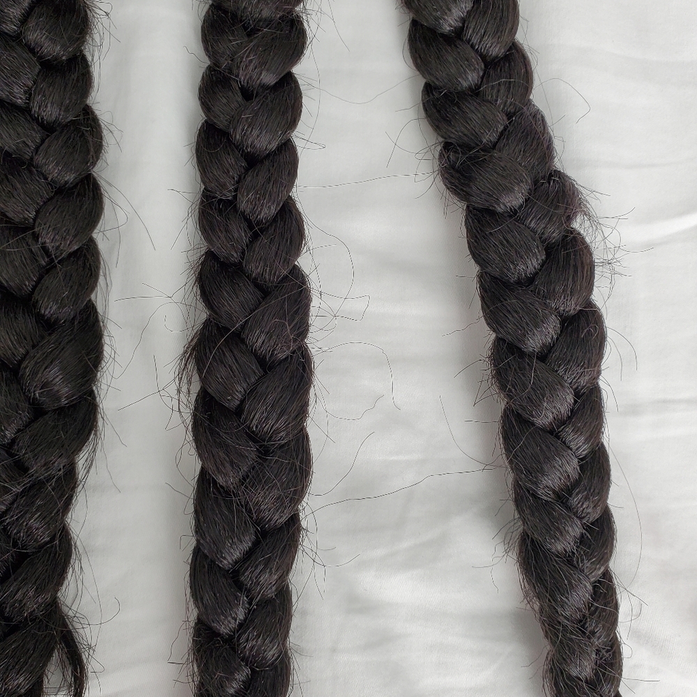 Braided wig - Picture 9 of 11
